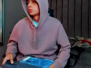 Chaturbate Sex Cam of ethanlowell