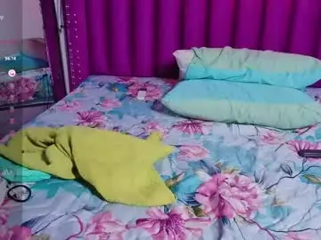 Chaturbate Live Sex Cam of pureebonyy