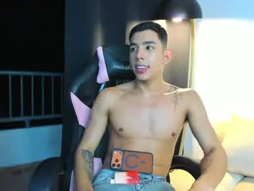 Chaturbate Adult Webcam of andrew_twink18