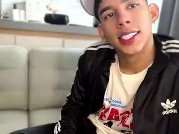 Chaturbate Free Live Porn of andrew_twink18