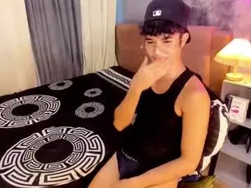 Chaturbate Live Sex Cam of asiancum_peter