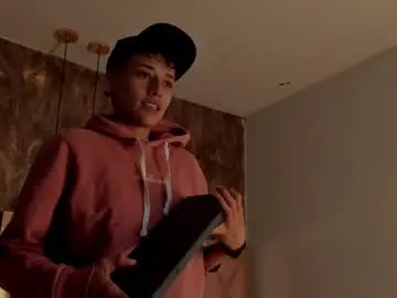 Chaturbate Free Live Porn of megan_and_clohe