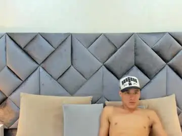 Chaturbate Nude Webcam of buda_and_cataleya_