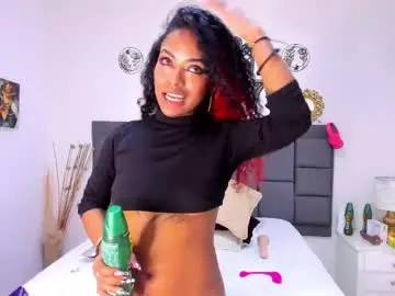 Chaturbate Live Sex Cam of macarena_williams