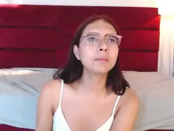 Chaturbate Best live sex cam show of sarasaenz_99