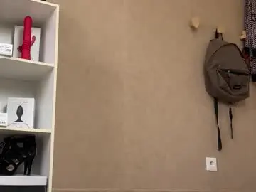 Chaturbate Live Sex of lucie_hot