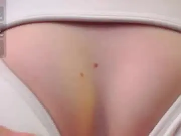 Chaturbate Live Sex Cam of quennaedger
