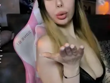 Chaturbate Private Sex Chat of twixi_pixxie