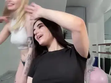 Chaturbate Sex Cam of welcome_to_forever