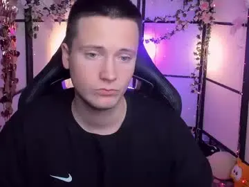 Chaturbate Adult Video Chat of zackhandsome