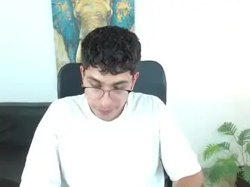 Chaturbate Private Sex Chat of maax_18