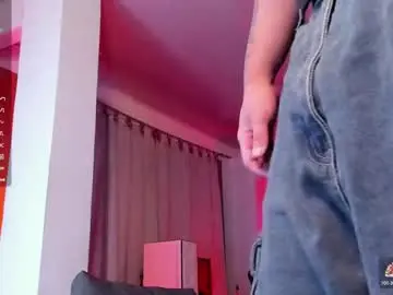 Chaturbate Adult Webcam of ryan_warren18