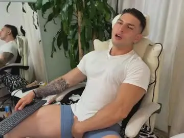 Chaturbate Live Sex of angeloferro1