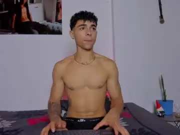 Chaturbate Watch Live Sex Cams of alex_zt