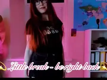 Chaturbate Live Sex Cam of carol_carmen