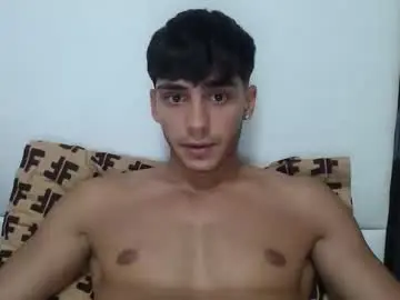 Chaturbate Adult Webcams of james_qss8