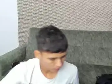 Chaturbate Live Sex Cam of sexys_boys18