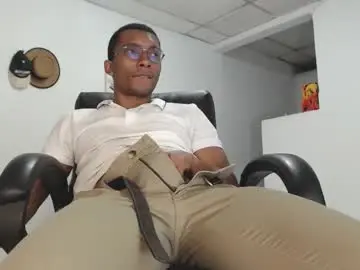Chaturbate Live Sex Cam of aaronblack1_