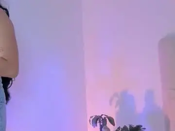 Chaturbate Free Live Porn of mila_stark333