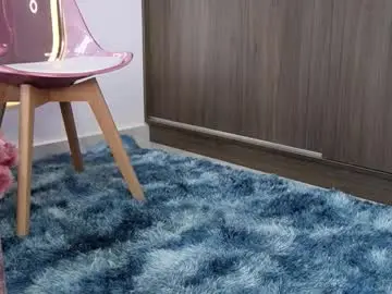Chaturbate Live Sex Cam of natasha_vesper