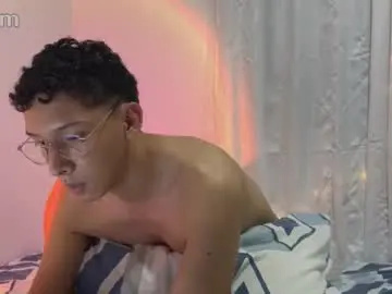 Chaturbate Free Porn Cam of yerayr0204