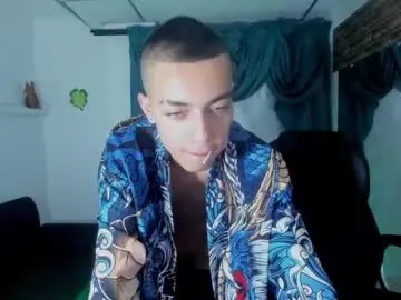 Chaturbate Free Porn Cam of dereck_boy8