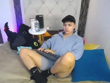 Chaturbate Live Sex Cam of samu_foxxx