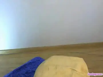 Chaturbate Live Sex Cam of litlle_flowers