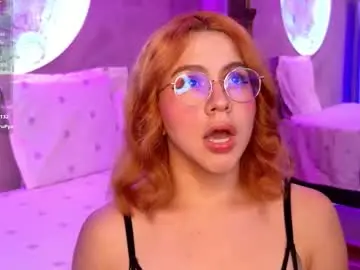 Chaturbate Live Sex Cam of celineblossom_