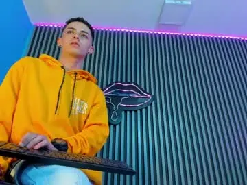Chaturbate Adult Webcams of ryan_sailor