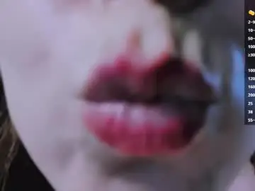 Chaturbate Free Porn Cam of lucy_millss