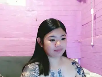 Chaturbate Live Sex Cam of allianahpetit