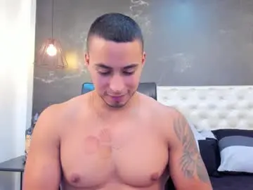 Chaturbate Free Live Porn of brandonn_flex