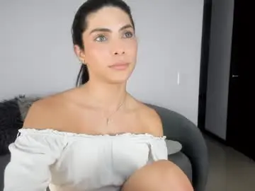 Chaturbate Nude Webcam of angelturned01