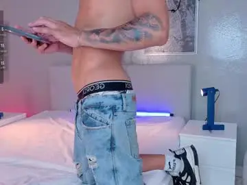 Chaturbate Live Sex Cam of ken_boy_
