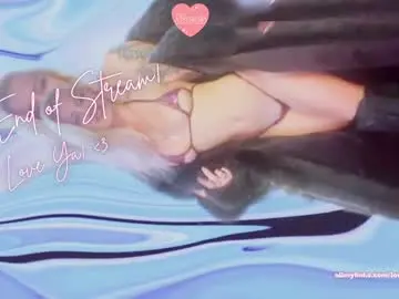 Chaturbate Live Sex Cam of jinxy_loves
