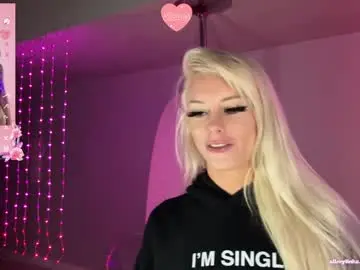 Chaturbate Free Live Porn of jinxy_loves