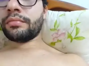 Chaturbate Free Porn Cam of midoumas1