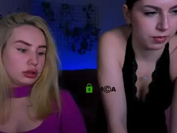 Chaturbate Adult Video Chat of amalialowell