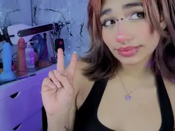 Chaturbate Live Sex Cam of isisjones18