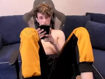 Chaturbate Sex Cam of james_mil