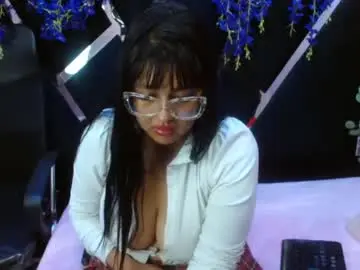 Chaturbate Free Live Porn of cristal_bobs