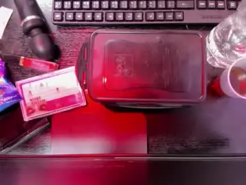 Chaturbate Free Live Porn of cristal_bobs