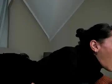 Chaturbate Watch Live Sex Cams of crystal_lyra