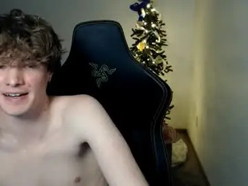 Chaturbate Best live sex cam show of gucciboi4