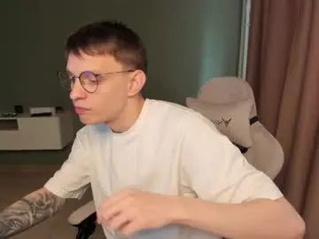 Chaturbate Live Sex Cam of romeo_mercy