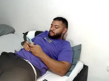 Chaturbate Live Porn of kleyton336