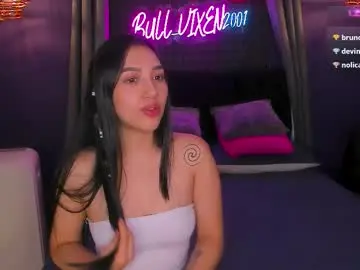 Chaturbate Live Sex Cam of bull_vixen2001