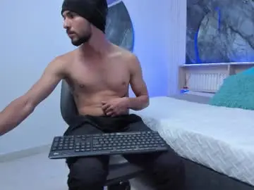 Chaturbate Watch Live Sex Cams of aronn_king
