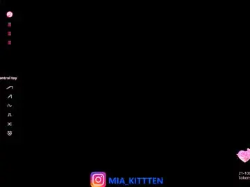 Chaturbate Free Live Porn of mia_kittten
